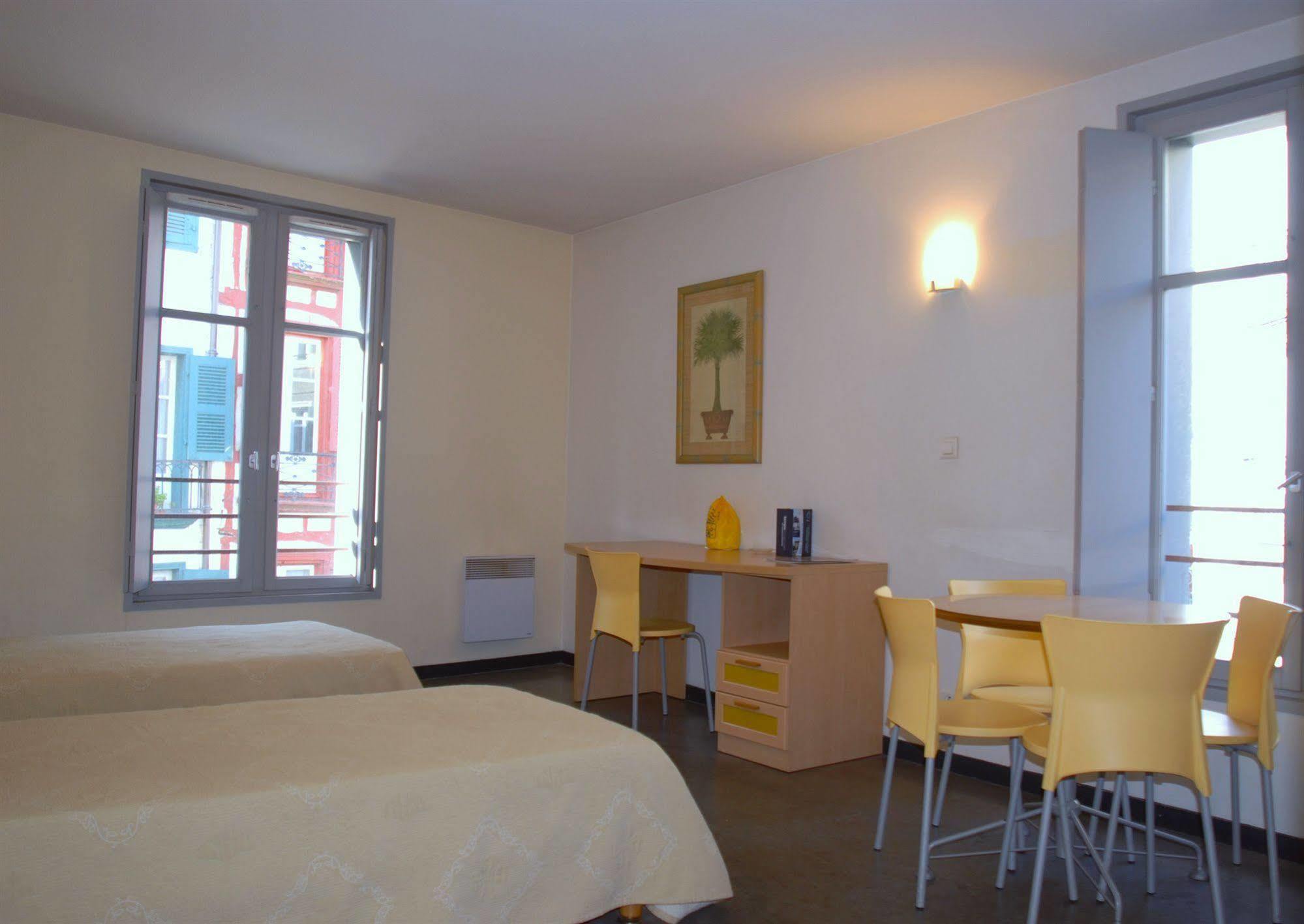 Temporesidence Chateauneuf Aparthotel Bayonne