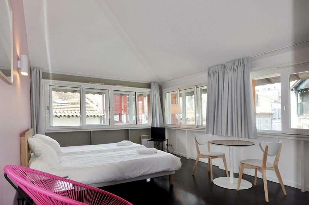 Temporesidence Chateauneuf